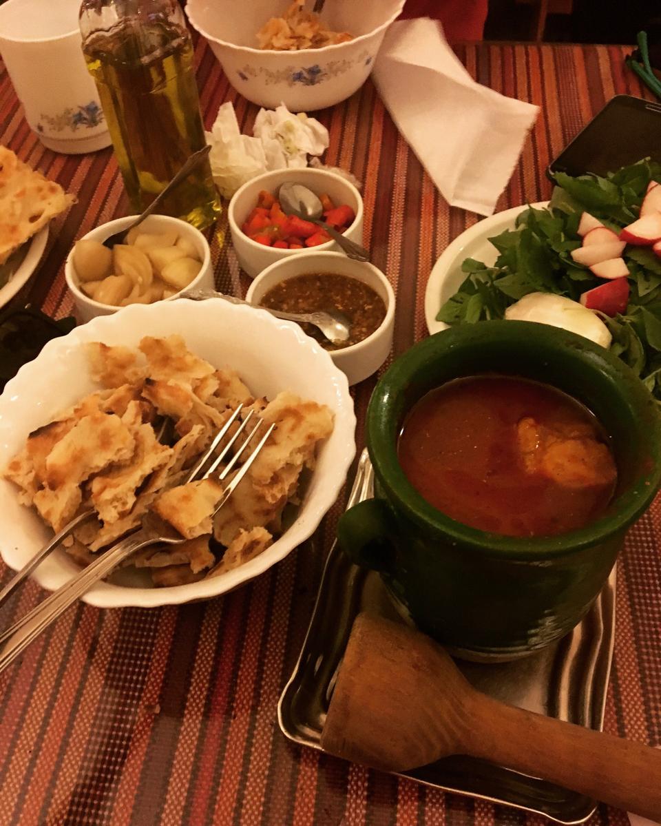 آبگوشت خونه دیزی ایرانشهر - معروف ترین رستوران های تهران