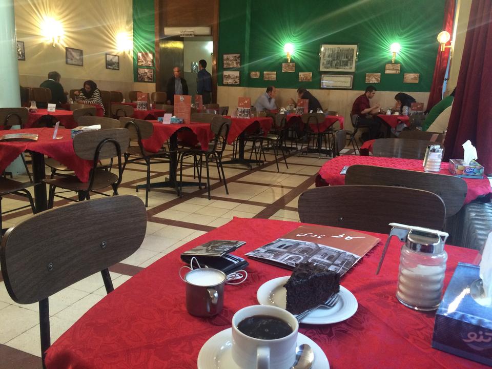 رستوران کافه نادری - معروف ترین رستوران های تهران