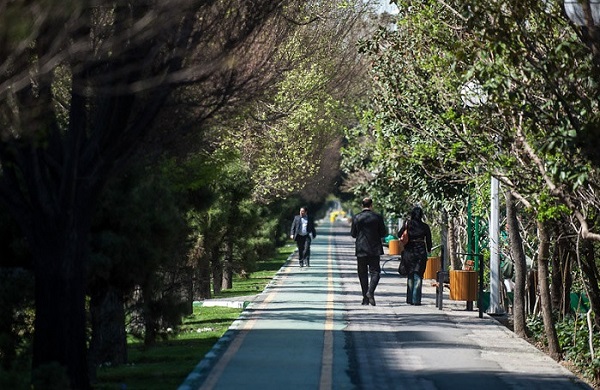 قدم زدن در زیباترین خیابان های تهران