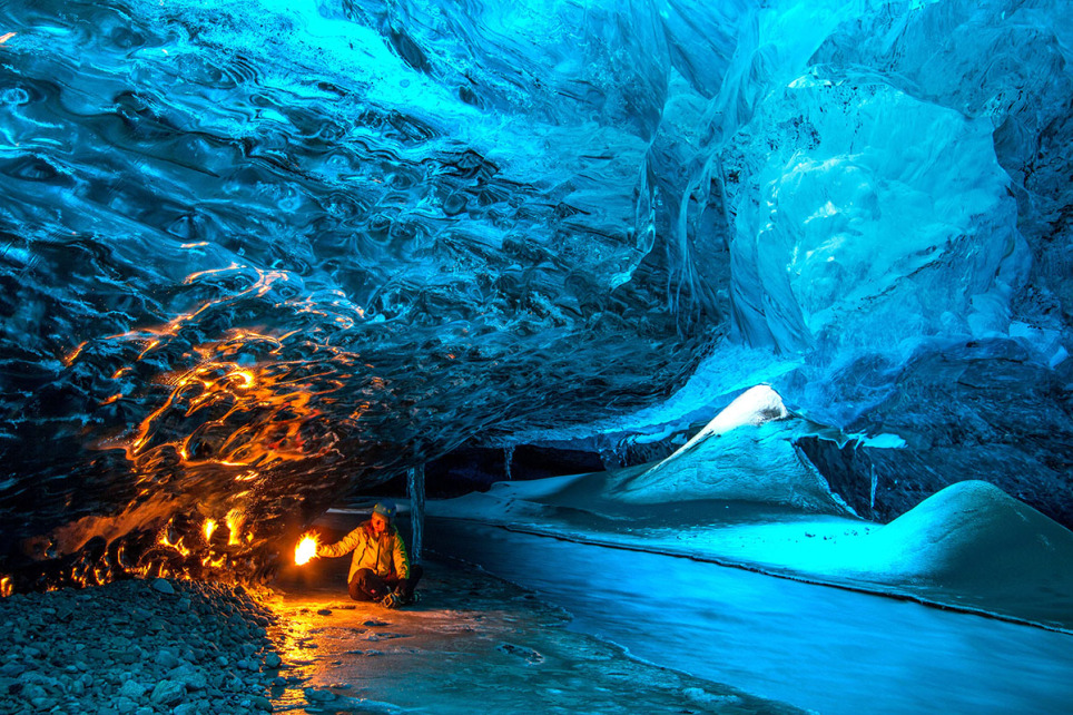 غارهای یخی جذاب واتنا جوکول در ایسلند