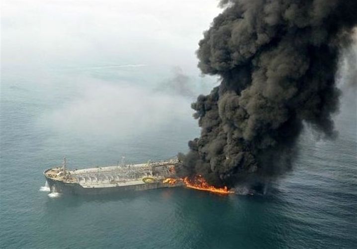 آتش سوزی و غرق شدن نفتکش سانچی در 16 دی 96