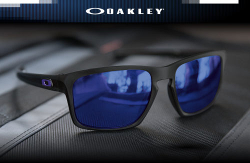برند مشهور عینک آفتابی آمریکاییOakley