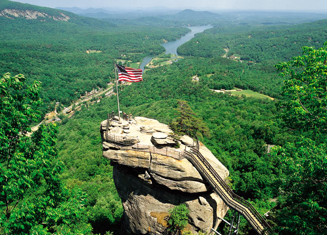 صخره زیبای چیمنی در امریکا