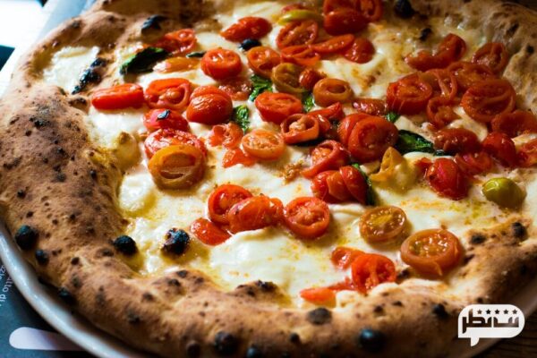 پیتزای معروف و خوشمزه شهر ناپل ایتالیا